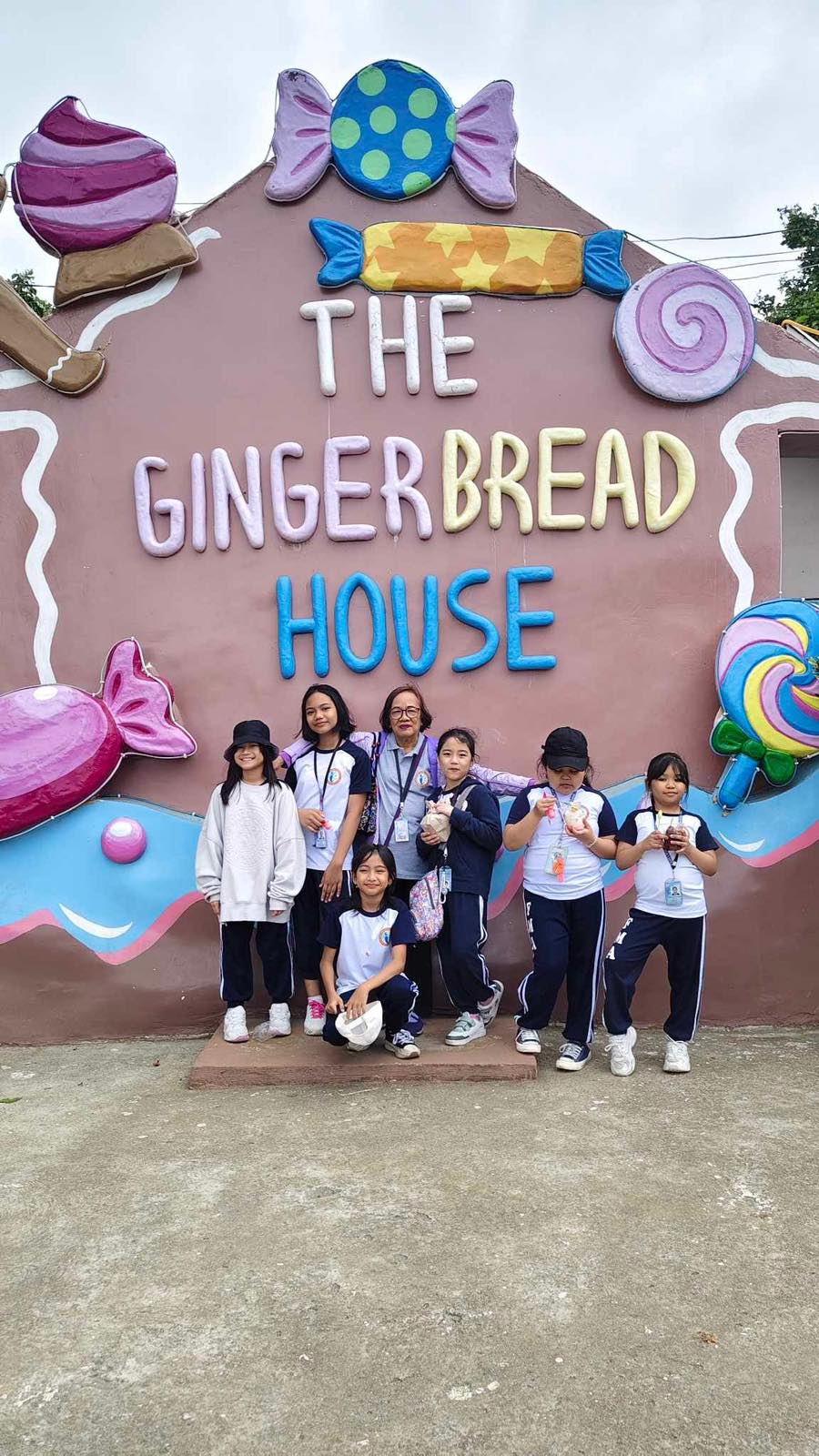 Field Trip — The Gingerbread House